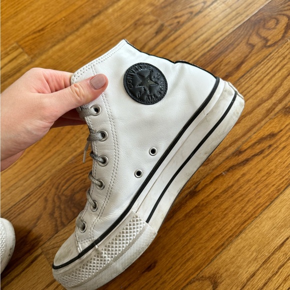 White leather converse - Women’s 10.5 - Picture 7 of 14